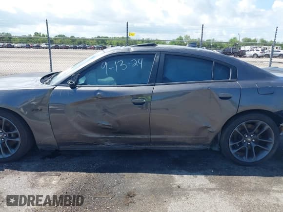 ✅ 2020 Dodge Charger Scat Pack Widebody • VIN: 2C3CDXGJ2LH136272 • Лот: 42793209. Опубликован ранее на IAAI с пробегом 87 085 миль. Бесплатный доступ к архиву аукционных продаж из США и подробный отчёт об истории автомобиля на DreamBid. Изображение 14.