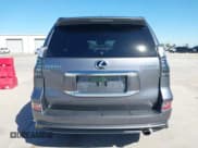 ✅ 2023 Lexus GX 460 Premium • VIN: JTJAM7BX5P5365232 • Lot: 43560466. Wystawiony na IAAI z przebiegiem 31 699 mil. Bezpłatny archiwum sprzedaży aukcyjnych z USA i szczegółowy raport historii pojazdu na DreamBid. Zdjęcie 17.