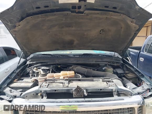 ✅ 2000 Ford Excursion Limited • VIN: 1FMNU42S4YED24286 • Lot: 41457136. Wystawiony na IAAI z przebiegiem 361 296 mil. Bezpłatny archiwum sprzedaży aukcyjnych z USA i szczegółowy raport historii pojazdu na DreamBid. Zdjęcie 10.