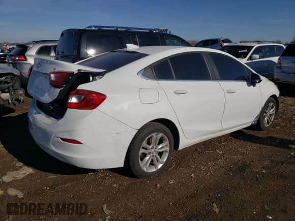 ✅ 2019 Chevrolet Cruze LT • VIN: 1G1BE5SM8K7146544 • Lot: 67289862. Listed on Copart with 99,716 mi. Free auction sales archive from the USA and detailed vehicle history report at DreamBid. Image 3.