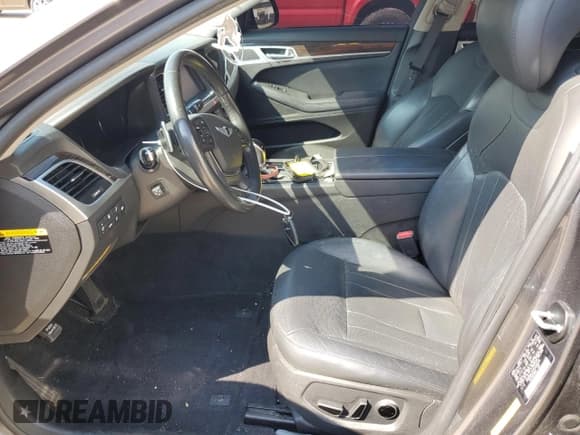 ✅ 2015 Hyundai Genesis 3.8L • VIN: KMHGN4JE2FU068525 • Lot: 74798964. Wystawiony na Copart z przebiegiem 140 056 mil. Bezpłatny archiwum sprzedaży aukcyjnych z USA i szczegółowy raport historii pojazdu na DreamBid. Zdjęcie 7.