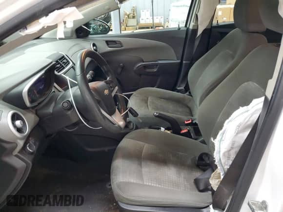 2017 Chevrolet Sonic LS с VIN 1G1JA5SHXH4127756, выставлен на аукционе Copart как лот 69483434 с пробегом 96 268 миль миль и Списание • Salvage title. История ставок и продаж доступна на DreamBid. Изображение 7.