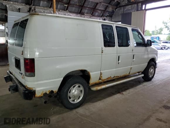 ✅ 2010 Ford Econoline Cargo Commercial • VIN: 1FTNE2EW2ADA38808 • Lot: 64134045. Listed on Copart with 371,785 mi. Free auction sales archive from the USA and detailed vehicle history report at DreamBid. Image 3.
