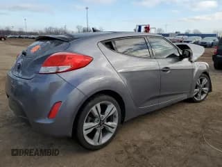 ✅ 2016 Hyundai Veloster • VIN: KMHTC6AD5GU285737 • Lot: 82837994. Wystawiony na Copart z przebiegiem Nie podano. Bezpłatny archiwum sprzedaży aukcyjnych z USA i szczegółowy raport historii pojazdu na DreamBid. Zdjęcie 3.