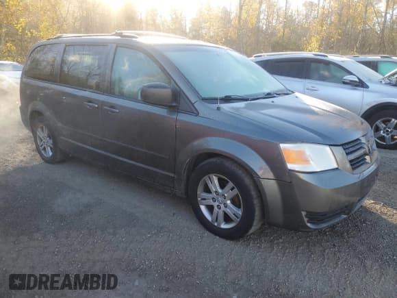 ✅ 2010 Dodge Grand Caravan SE • VIN: 2D4RN4DE4AR453702 • Лот: 82734635. Опубликован ранее на Copart с пробегом 147 554 миль. Бесплатный доступ к архиву аукционных продаж из США и подробный отчёт об истории автомобиля на DreamBid. Изображение 4.