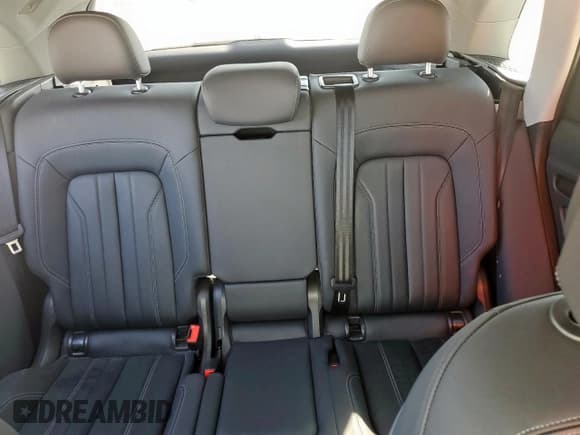 ✅ 2023 Audi Q5 Premium • VIN: WA1ABAFY4P2010864 • Lot: 80744625. Wystawiony na Copart z przebiegiem 28 416 mil. Bezpłatny archiwum sprzedaży aukcyjnych z USA i szczegółowy raport historii pojazdu na DreamBid. Zdjęcie 10.