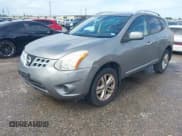 ✅ 2013 Nissan Rogue S • VIN: JN8AS5MT4DW024700 • Лот: 42692629. Опубликован ранее на IAAI с пробегом 173 058 миль. Бесплатный доступ к архиву аукционных продаж из США и подробный отчёт об истории автомобиля на DreamBid. Изображение 2.