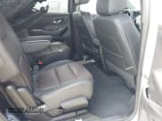 ✅ 2023 Chevrolet Traverse High Country • VIN: 1GNEVNKW7PJ108505 • Lot: 42315127. Wystawiony na IAAI z przebiegiem 79 674 mil. Bezpłatny archiwum sprzedaży aukcyjnych z USA i szczegółowy raport historii pojazdu na DreamBid. Zdjęcie 8.