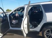 ✅ 2017 Jeep Grand Cherokee Limited 75th Anniversary • VIN: 1C4RJFBT8HC818357 • Lot: 43175896. Listed on IAAI with 103,914 mi. Free auction sales archive from the USA and detailed vehicle history report at DreamBid. Image 8.