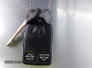 ✅ 1997 Dodge Dakota • VIN: 1B7GL23Y9VS240999 • Lot: 42397071. Wystawiony na IAAI z przebiegiem 235 684 mil. Bezpłatny archiwum sprzedaży aukcyjnych z USA i szczegółowy raport historii pojazdu na DreamBid. Zdjęcie 11.