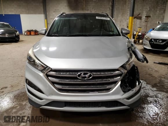✅ 2017 Hyundai Tucson Sport • VIN: KM8J3CA25HU506890 • Лот: 84954155. Опубликован ранее на Copart с пробегом 76 074 миль. Бесплатный доступ к архиву аукционных продаж из США и подробный отчёт об истории автомобиля на DreamBid. Изображение 5.