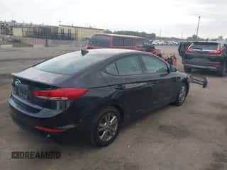 2017 Hyundai Elantra Limited z VIN 5NPD84LF0HH060764, wystawiony jako IAAI lot #43304074 z przebiegiem 64 194 mil mil oraz . Historia ofert i sprzedaży dostępna na DreamBid. Obrazek 4.