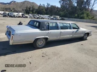 ✅ 1992 Cadillac Brougham • VIN: 1G6DW5474NR713140 • Lot: 76990784. Wystawiony na Copart z przebiegiem 63 153 mil. Bezpłatny archiwum sprzedaży aukcyjnych z USA i szczegółowy raport historii pojazdu na DreamBid. Zdjęcie 3.