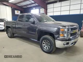 ✅ 2015 Chevrolet Silverado 1500 LT • VIN: 1GCVKREC5FZ157874 • Лот: 90839445. Опубликован ранее на Copart с пробегом 126 251 миль. Бесплатный доступ к архиву аукционных продаж из США и подробный отчёт об истории автомобиля на DreamBid. Изображение 4.