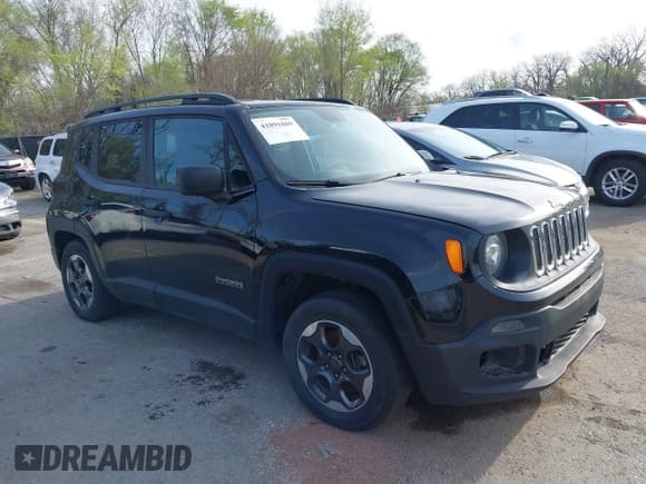 ✅ 2017 Jeep Renegade Sport • VIN: ZACCJAAHXHPG09784 • Lot: 41891869. Listed on IAAI with 92,798 mi. Free auction sales archive from the USA and detailed vehicle history report at DreamBid. Image 14.