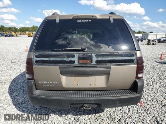 ✅ 2003 Ford Explorer XLS • VIN: 1FMZU62K23UB71371 • Lot: 86670765. Listed on Copart with 236,574 mi. Free auction sales archive from the USA and detailed vehicle history report at DreamBid. Image 6.