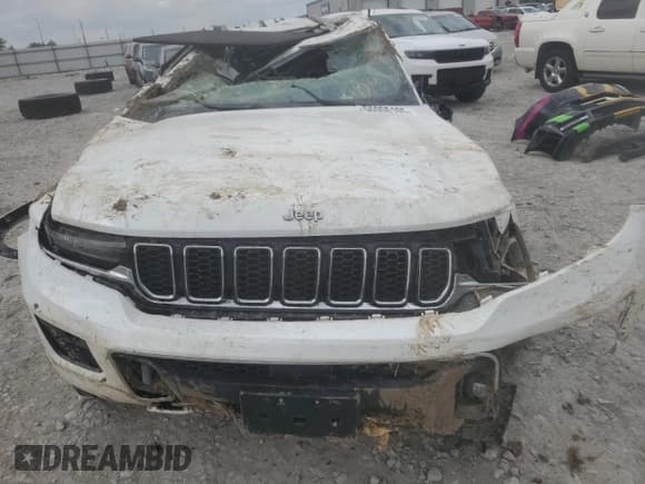 ✅ 2023 Jeep Grand Cherokee Overland • VIN: 1C4RJYD64P8859802 • Lot: 56906105. Listed on Copart with Not provided. Free auction sales archive from the USA and detailed vehicle history report at DreamBid. Image 5.