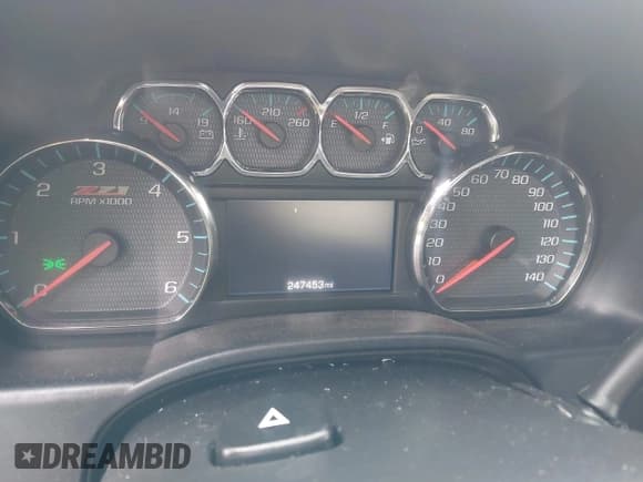 ✅ 2015 Chevrolet Silverado 2500HD LT • VIN: 1GC1KVEG6FF678291 • Lot: 42122390. Wystawiony na IAAI z przebiegiem 247 453 mil. Bezpłatny archiwum sprzedaży aukcyjnych z USA i szczegółowy raport historii pojazdu na DreamBid. Zdjęcie 7.