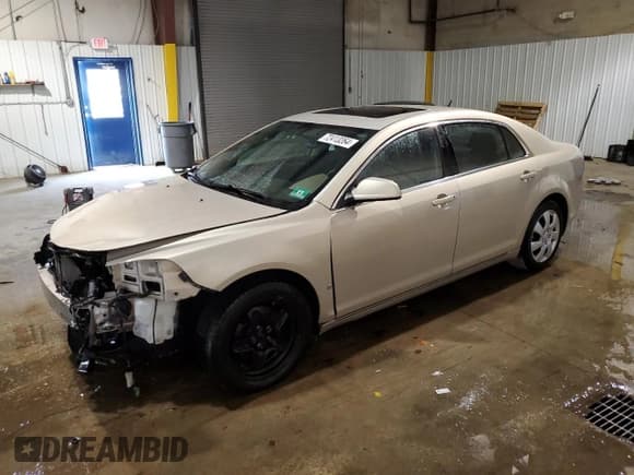 ✅ 2010 Chevrolet Malibu 1LT • VIN: 1G1ZC5EBXAF126122 • Lot: 72413264. Listed on Copart with 116,564 mi. Free auction sales archive from the USA and detailed vehicle history report at DreamBid. Image 1.