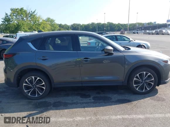 ✅ 2022 Mazda CX-5 S Premium Plus • VIN: JM3KFBEM5N1530097 • Lot: 42953757. Listed on IAAI with Not provided. Free auction sales archive from the USA and detailed vehicle history report at DreamBid. Image 13.