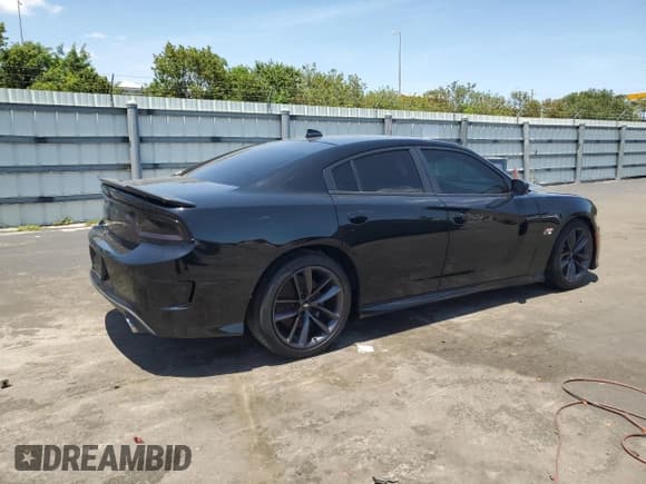 ✅ 2019 Dodge Charger Scat Pack • VIN: 2C3CDXGJ3KH740055 • Лот: 57780425. Опубликован ранее на Copart с пробегом 68 394 миль. Бесплатный доступ к архиву аукционных продаж из США и подробный отчёт об истории автомобиля на DreamBid. Изображение 3.
