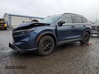 ✅ 2024 Honda CR-V Sport-L • VIN: 2HKRS6H8XRH814624 • Лот: 82448095. Опубликован ранее на Copart с пробегом 26 389 миль. Бесплатный доступ к архиву аукционных продаж из США и подробный отчёт об истории автомобиля на DreamBid. Изображение 1.