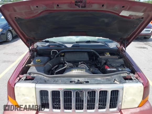 ✅ 2007 Jeep Commander Sport • VIN: 1J8HH48P37C651273 • Lot: 42819105. Listed on IAAI with 241,773 mi. Free auction sales archive from the USA and detailed vehicle history report at DreamBid. Image 10.