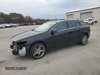✅ 2016 Volvo V60 T5 Premier • VIN: YV1612SK1G1310724 • Lot: 86516594. Listed on Copart with 110,686 mi. Free auction sales archive from the USA and detailed vehicle history report at DreamBid. Image 1.