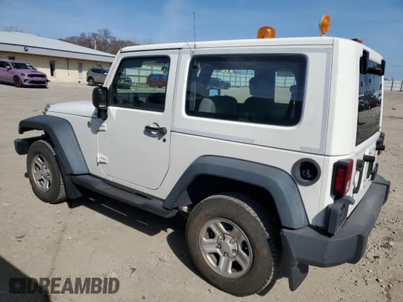 ✅ 2008 Jeep Wrangler X • VIN: 1J4FZ24128L612526 • Лот: 49152275. Опубликован ранее на Copart с пробегом 128 584 миль. Бесплатный доступ к архиву аукционных продаж из США и подробный отчёт об истории автомобиля на DreamBid. Изображение 3.