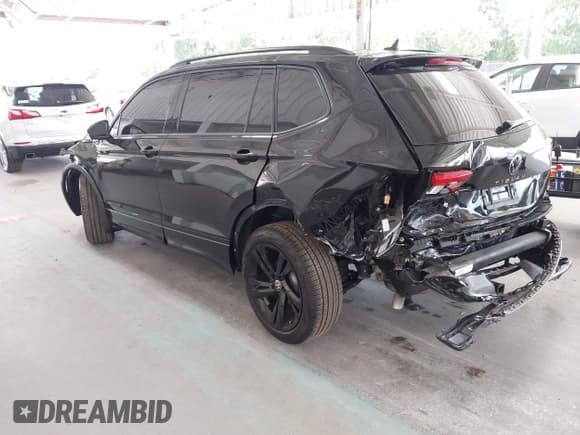 ✅ 2024 Volkswagen Tiguan SE R-Line Black • VIN: 3VVCB7AX4RM106944 • Lot: 42121362. Listed on IAAI with 11,777 mi. Free auction sales archive from the USA and detailed vehicle history report at DreamBid. Image 3.