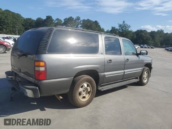 ✅ 2002 Chevrolet Suburban LT • VIN: 3GNFK16Z42G316538 • Lot: 81136305. Listed on Copart with 223,693 mi. Free auction sales archive from the USA and detailed vehicle history report at DreamBid. Image 3.
