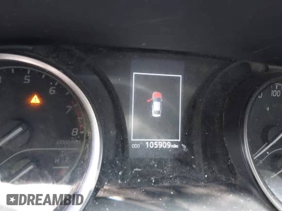 2022 Toyota Camry SE z VIN 4T1G11AK0NU054329, wystawiony jako IAAI lot #42342363 z przebiegiem 105 909 mil mil oraz . Historia ofert i sprzedaży dostępna na DreamBid. Obrazek 15.