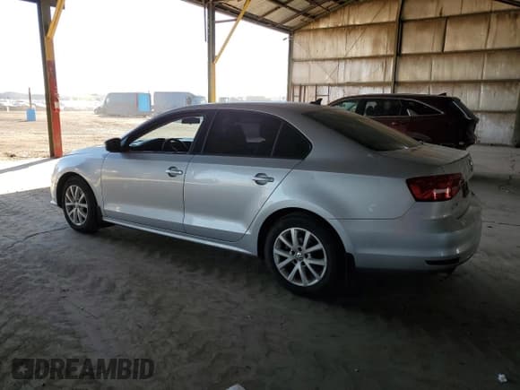 ✅ 2015 Volkswagen Jetta SE • VIN: 3VWD17AJ3FM293118 • Lot: 90103575. Wystawiony na Copart z przebiegiem 140 596 mil. Bezpłatny archiwum sprzedaży aukcyjnych z USA i szczegółowy raport historii pojazdu na DreamBid. Zdjęcie 2.