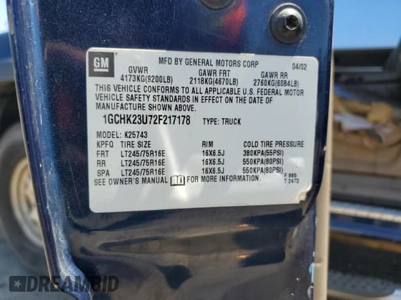 ✅ 2002 Chevrolet Silverado 2500HD LT • VIN: 1GCHK23U72F217178 • Lot: 68378834. Wystawiony na Copart z przebiegiem 327 008 mil. Bezpłatny archiwum sprzedaży aukcyjnych z USA i szczegółowy raport historii pojazdu na DreamBid. Zdjęcie 14.