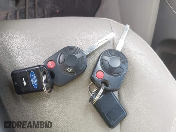 ✅ 2014 Ford Escape SE • VIN: 1FMCU9GX3EUB83978 • Lot: 42509549. Listed on IAAI with 121,388 mi. Free auction sales archive from the USA and detailed vehicle history report at DreamBid. Image 11.