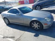 ✅ 2004 Mercedes-Benz SLK 230/320 • VIN: WDBKK49F04F306795 • Lot: 43646375. Wystawiony na IAAI z przebiegiem 95 100 mil. Bezpłatny archiwum sprzedaży aukcyjnych z USA i szczegółowy raport historii pojazdu na DreamBid. Zdjęcie 13.