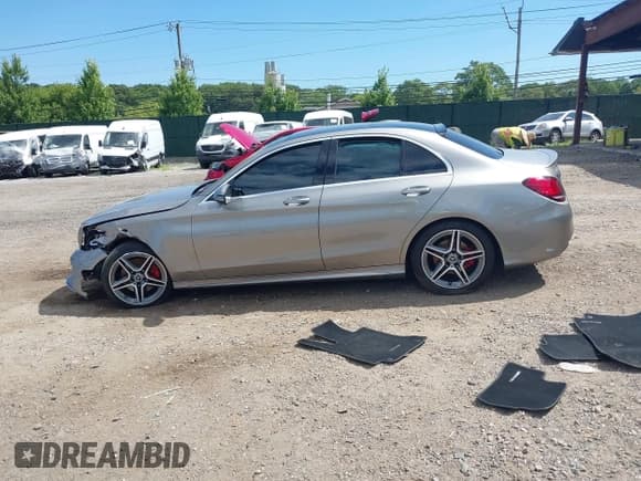 ✅ 2021 Mercedes-Benz C 300 • VIN: W1KWF8EB8MR648727 • Lot: 42794450. Wystawiony na IAAI z przebiegiem 48 928 mil. Bezpłatny archiwum sprzedaży aukcyjnych z USA i szczegółowy raport historii pojazdu na DreamBid. Zdjęcie 14.