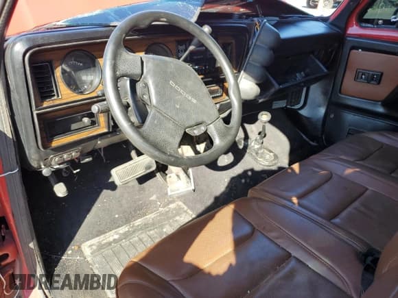 ✅ 1993 Dodge D/W 250 • VIN: 1B7KM26CXPS127587 • Lot: 67780235. Listed on Copart with 225,314 mi. Free auction sales archive from the USA and detailed vehicle history report at DreamBid. Image 8.