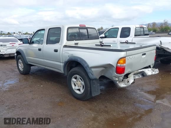 ✅ 2001 Toyota Tacoma PreRunner • VIN: 5TEGN92N31Z786262 • Lot: 43747494. Listed on IAAI with 221,526 mi. Free auction sales archive from the USA and detailed vehicle history report at DreamBid. Image 3.