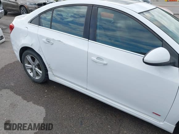 ✅ 2014 Chevrolet Cruze 2LT • VIN: 1G1PE5SB1E7269823 • Lot: 43175938. Listed on IAAI with 237,951 mi. Free auction sales archive from the USA and detailed vehicle history report at DreamBid. Image 19.
