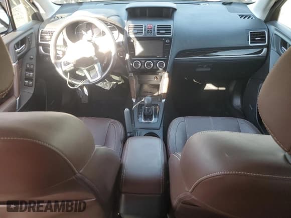 ✅ 2017 Subaru Forester Touring • VIN: JF2SJAWC3HH596880 • Lot: 92361195. Wystawiony na Copart z przebiegiem 71 614 mil. Bezpłatny archiwum sprzedaży aukcyjnych z USA i szczegółowy raport historii pojazdu na DreamBid. Zdjęcie 8.