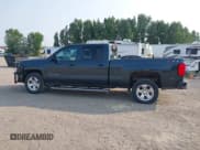 ✅ 2018 Chevrolet Silverado 1500 LT • VIN: 3GCUKREC9JG449662 • Lot: 43138053. Wystawiony na IAAI z przebiegiem 246 548 mil. Bezpłatny archiwum sprzedaży aukcyjnych z USA i szczegółowy raport historii pojazdu na DreamBid. Zdjęcie 15.