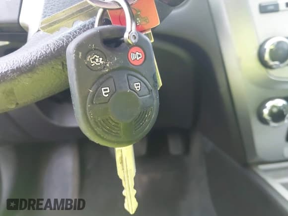 ✅ 2011 Ford Fusion SE • VIN: 3FAHP0HG6BR115873 • Lot: 43587427. Wystawiony na IAAI z przebiegiem 103 166 mil. Bezpłatny archiwum sprzedaży aukcyjnych z USA i szczegółowy raport historii pojazdu na DreamBid. Zdjęcie 11.