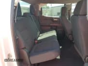 ✅ 2020 Chevrolet Silverado 1500 Custom • VIN: 3GCPWBEF2LG149337 • Lot: 77383784. Wystawiony na Copart z przebiegiem 90 235 mil. Bezpłatny archiwum sprzedaży aukcyjnych z USA i szczegółowy raport historii pojazdu na DreamBid. Zdjęcie 10.