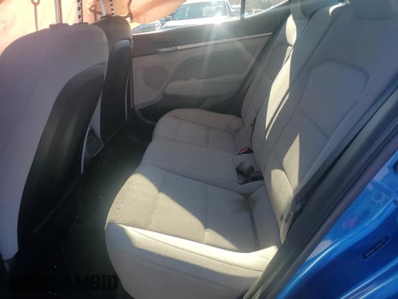 ✅ 2018 Hyundai Elantra Limited • VIN: 5NPD84LF1JH366779 • Lot: 86976514. Listed on Copart with 82,666 mi. Free auction sales archive from the USA and detailed vehicle history report at DreamBid. Image 11.