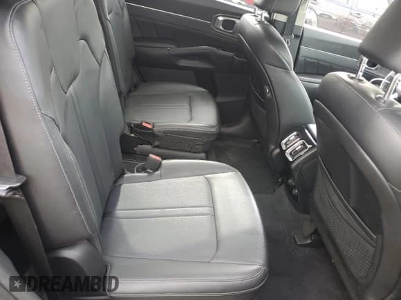 ✅ 2022 Kia Sorento SX • VIN: 5XYRKDLF7NG135437 • Лот: 89862345. Опубликован ранее на Copart с пробегом 31 804 миль. Бесплатный доступ к архиву аукционных продаж из США и подробный отчёт об истории автомобиля на DreamBid. Изображение 11.