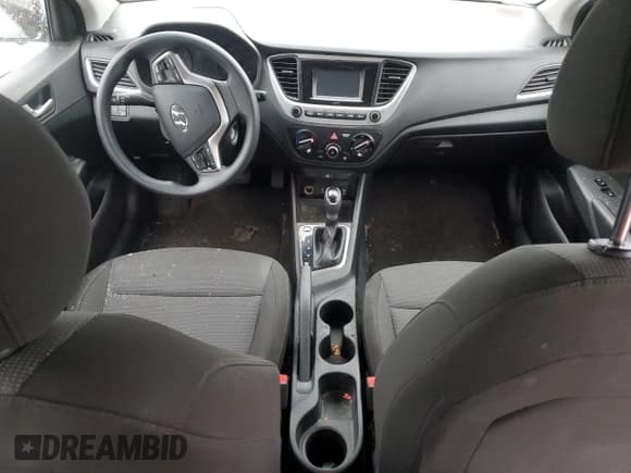 ✅ 2018 Hyundai Accent SEL • VIN: 3KPC24A37JE028071 • Лот: 85976434. Опубликован ранее на Copart с пробегом Не указан. Бесплатный доступ к архиву аукционных продаж из США и подробный отчёт об истории автомобиля на DreamBid. Изображение 8.