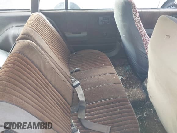 ✅ 1983 Chevrolet Cavalier • VIN: 1G1AD35P2DJ172197 • Lot: 41692703. Listed on IAAI with 12,947 mi. Free auction sales archive from the USA and detailed vehicle history report at DreamBid. Image 8.