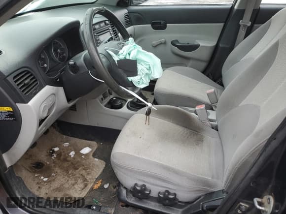 ✅ 2008 Hyundai Accent GLS • VIN: KMHCN46C78U187809 • Лот: 43685265. Опубликован ранее на Copart с пробегом 198 535 миль. Бесплатный доступ к архиву аукционных продаж из США и подробный отчёт об истории автомобиля на DreamBid. Изображение 7.