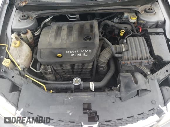 ✅ 2013 Dodge Avenger SE • VIN: 1C3CDZAB6DN551973 • Lot: 79768204. Wystawiony na Copart z przebiegiem 139 850 mil. Bezpłatny archiwum sprzedaży aukcyjnych z USA i szczegółowy raport historii pojazdu na DreamBid. Zdjęcie 11.